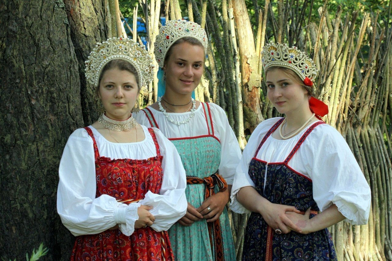 Sexy model Girls in Slavic costumes in Tskhinval